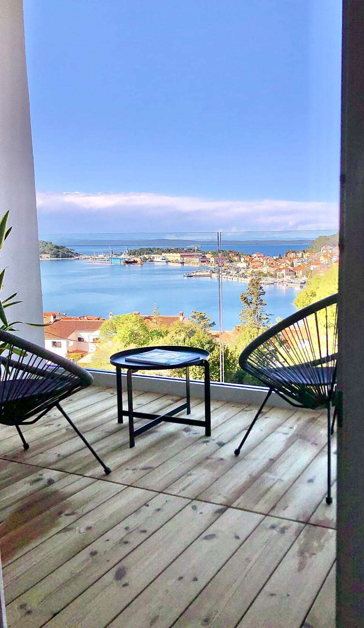 Beautiful View Apartment With Garage Space Mali Losinj Exterior photo